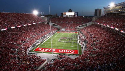 开云体育平台APP-公牛管理层评估球队阵容，考虑引援补强，公牛总经理谈选秀_ 会选择当时感觉最好的球员